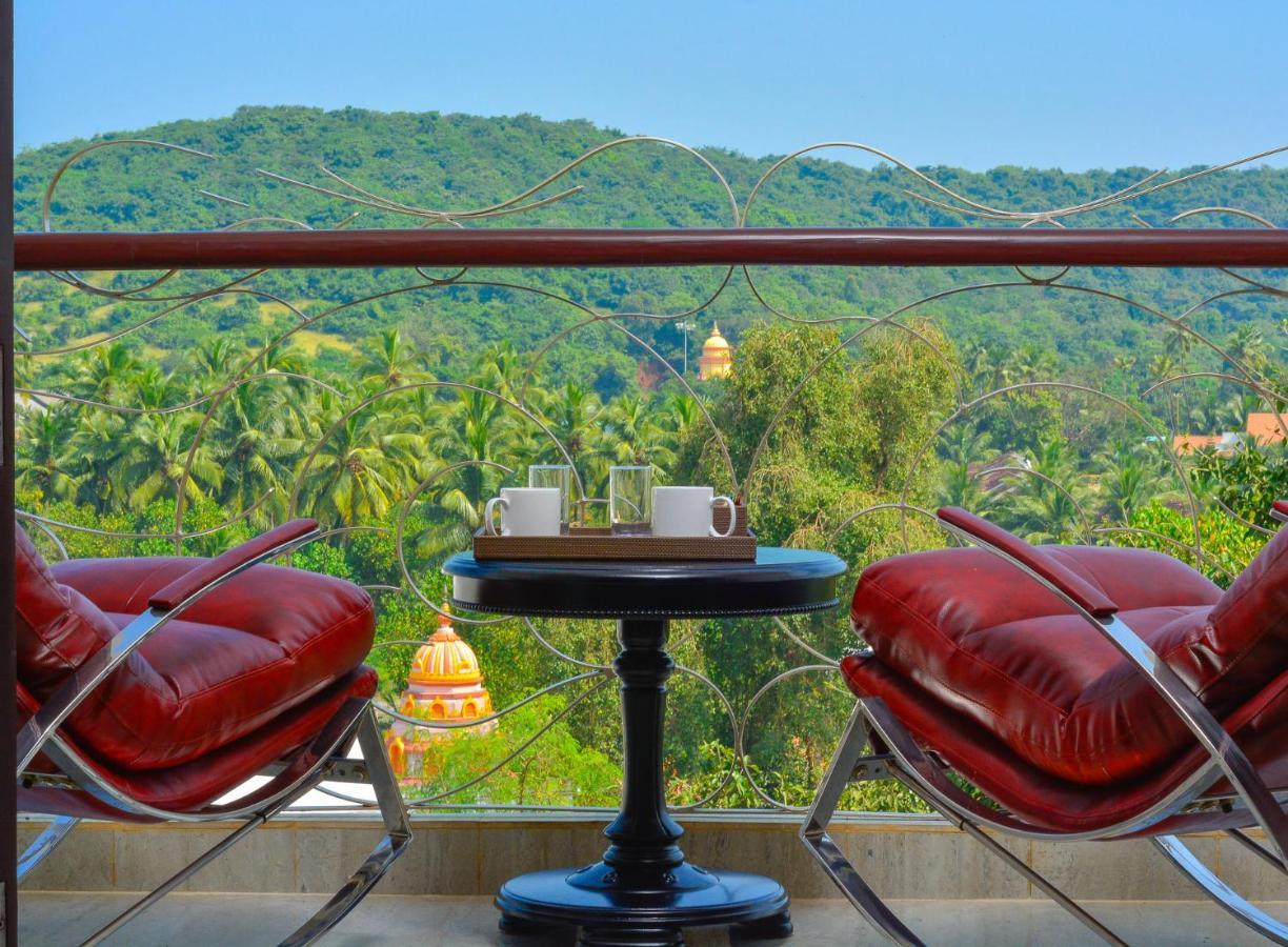 Hotel Park Regis Goa à Arpora Extérieur photo