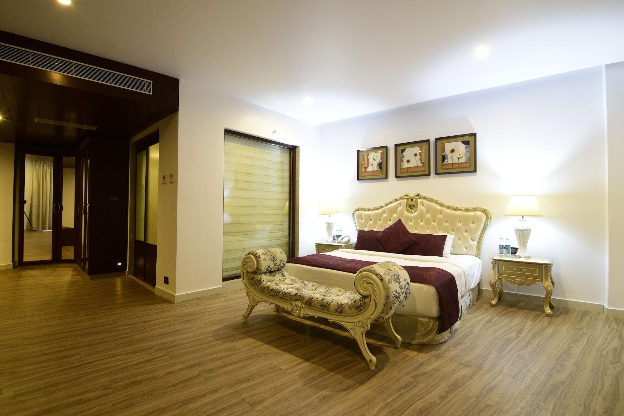 Hotel Park Regis Goa à Arpora Extérieur photo