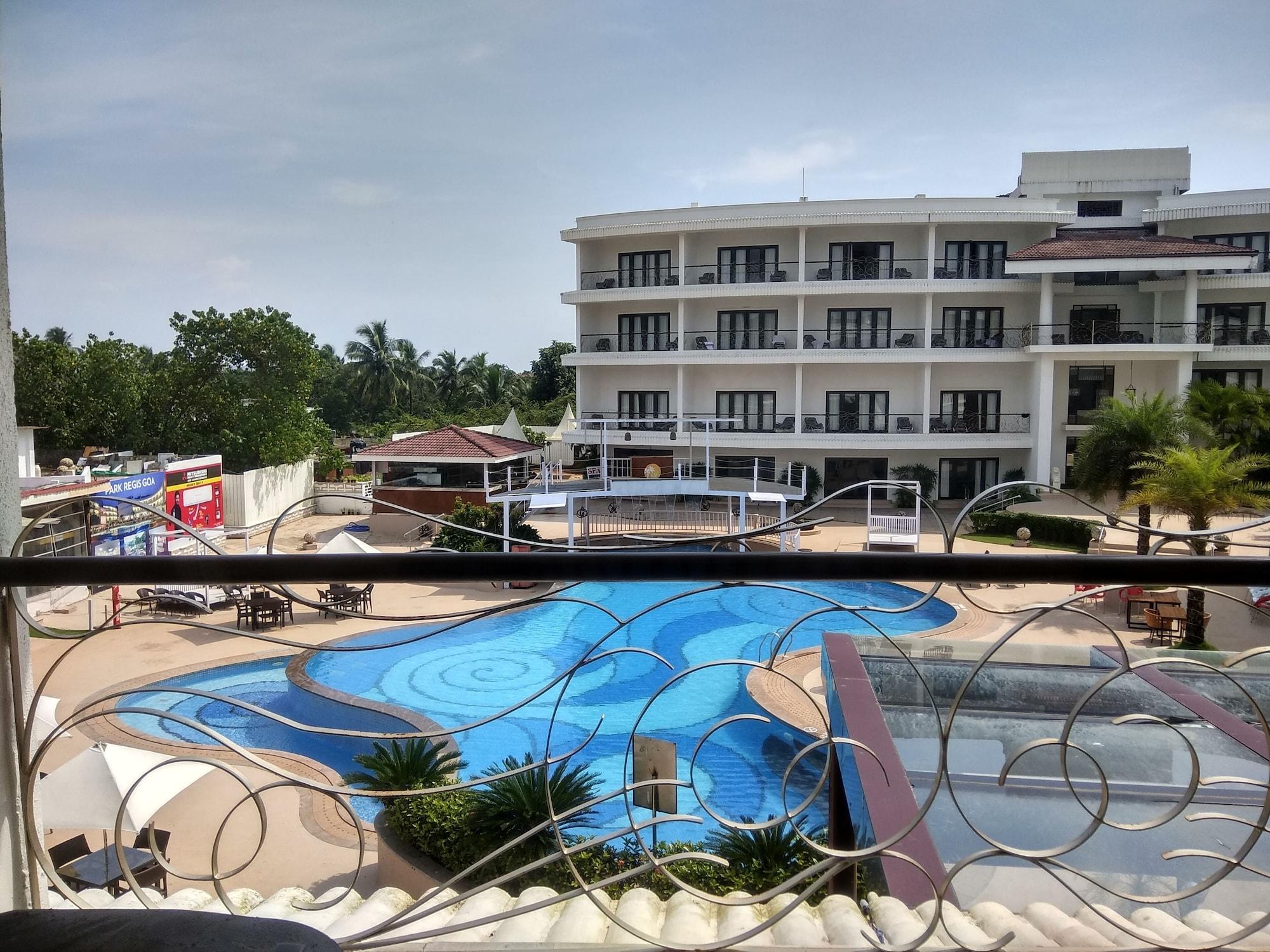 Hotel Park Regis Goa à Arpora Extérieur photo