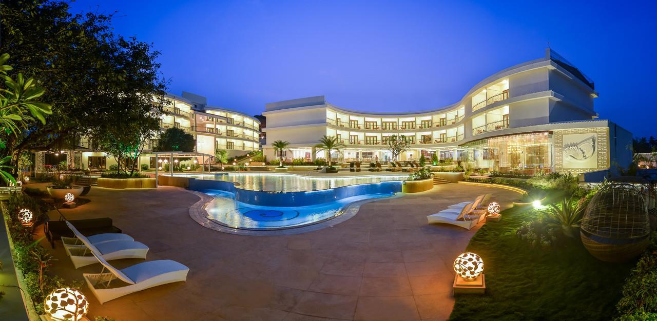 Hotel Park Regis Goa à Arpora Extérieur photo